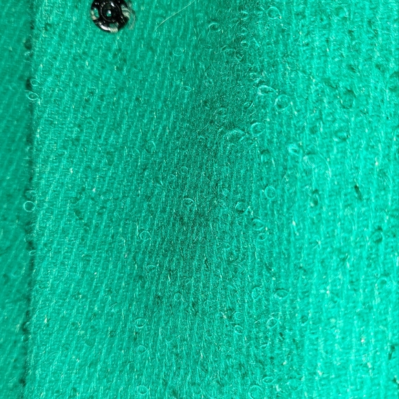 VINTAGE PETIT Handmade Emerald ILGWU 1980s Kelly Green Mohair Suit, Small/Petite - Picture 7 of 16